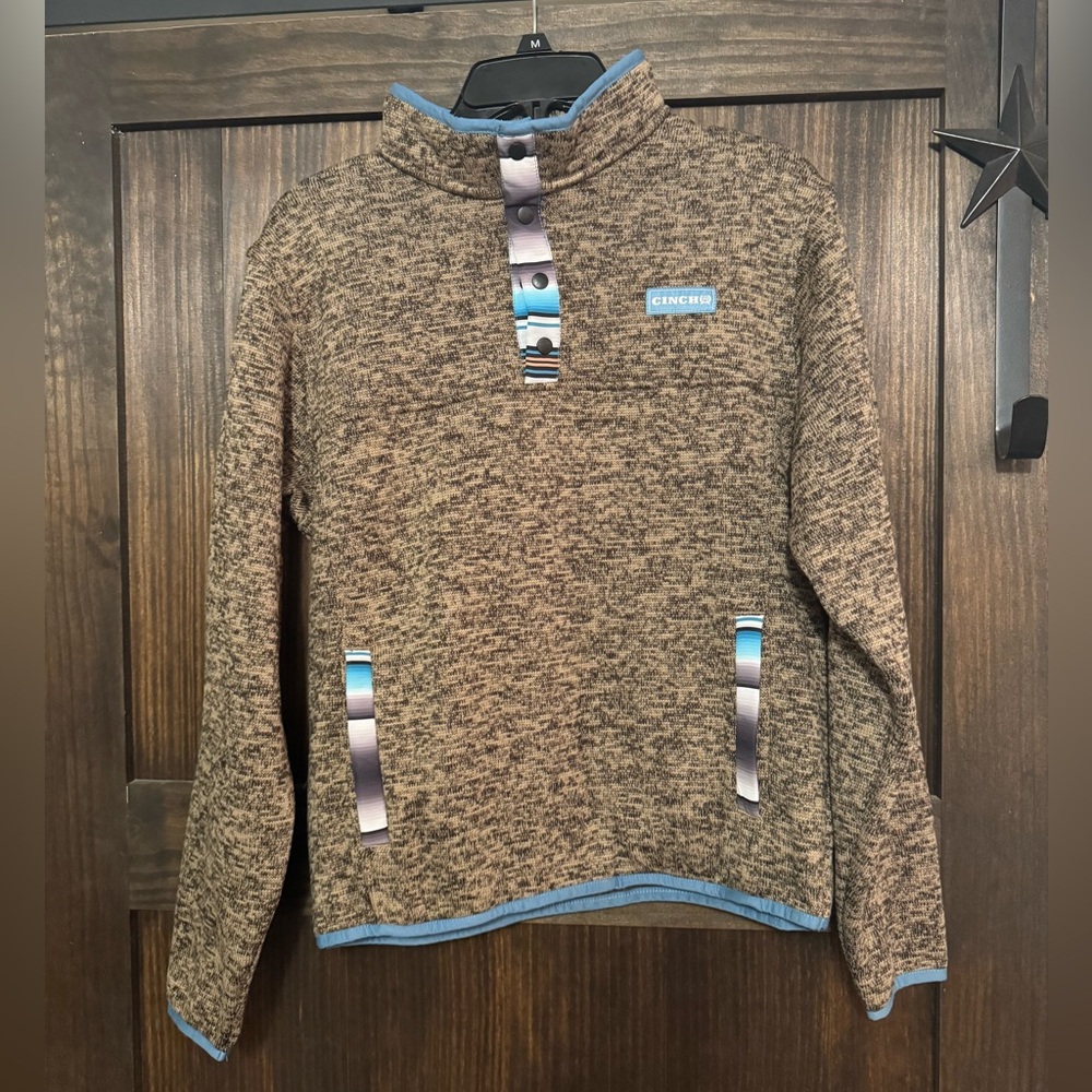 Cinch pullover